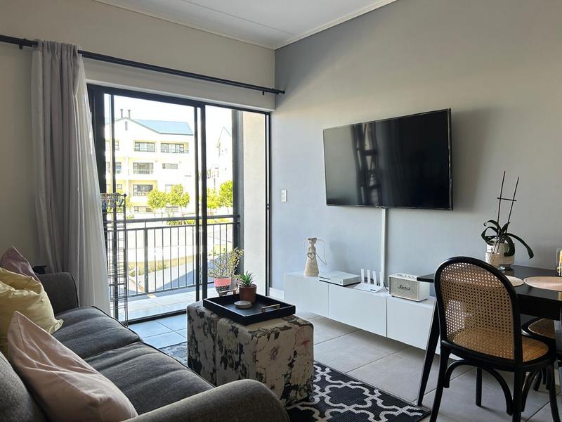 To Let 1 Bedroom Property for Rent in Sandown Western Cape